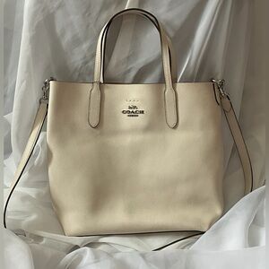 Coach Thea Tote
